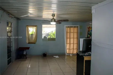 5349 W 14th Lane Hialeah FL 33012