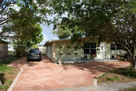 5349 W 14th Lane Hialeah FL 33012