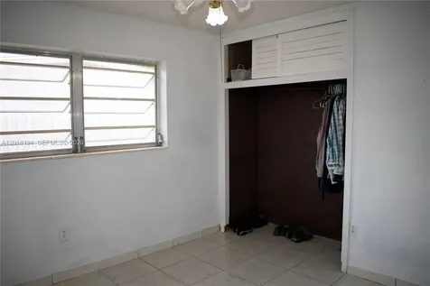 5349 W 14th Lane Hialeah FL 33012
