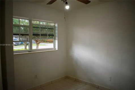 5349 W 14th Lane Hialeah FL 33012