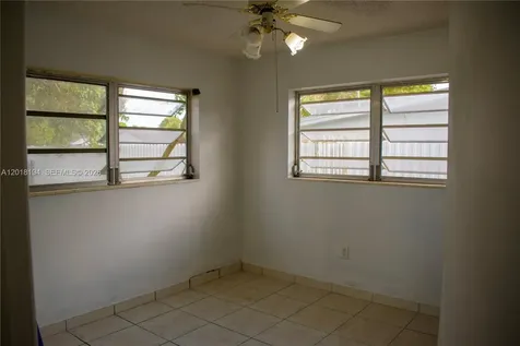 5349 W 14th Lane Hialeah FL 33012