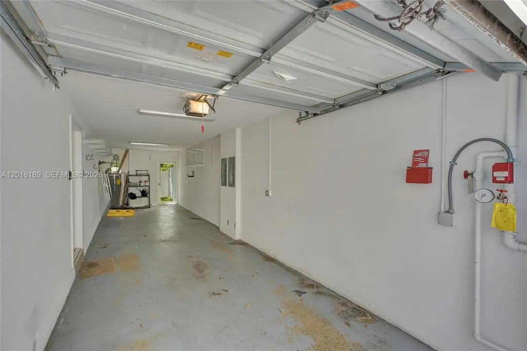 820 NE 7th Street Fort Lauderdale FL 33304