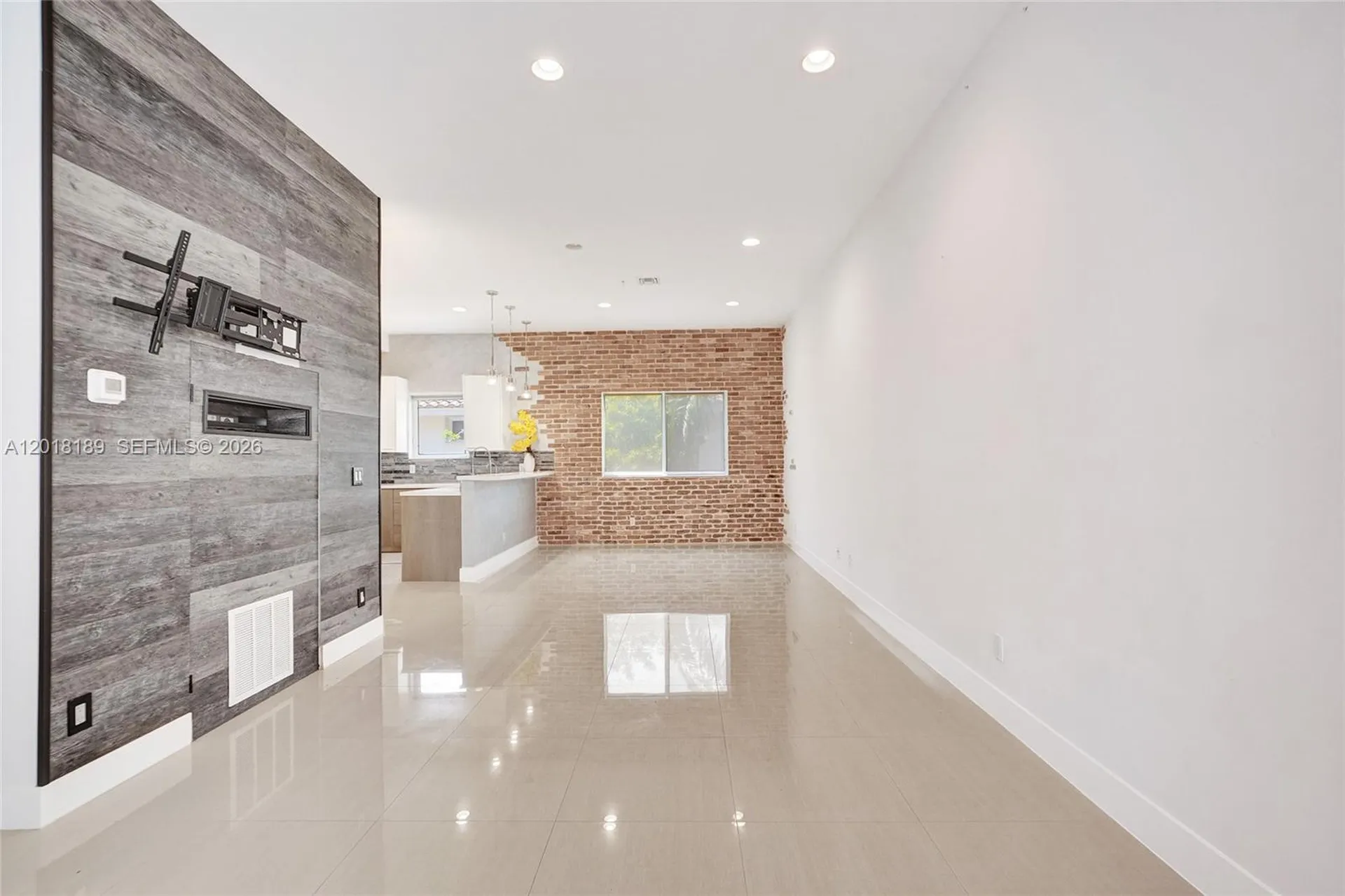 820 NE 7th Street Fort Lauderdale FL 33304