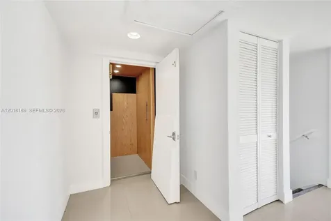 820 NE 7th Street Fort Lauderdale FL 33304