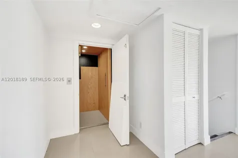 820 NE 7th Street Fort Lauderdale FL 33304