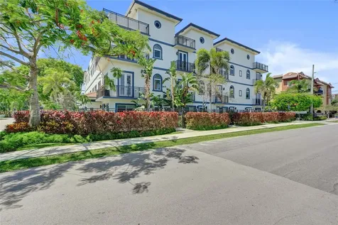 820 NE 7th Street Fort Lauderdale FL 33304