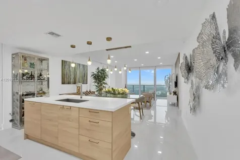 16385 Biscayne Boulevard North Miami Beach FL 33160