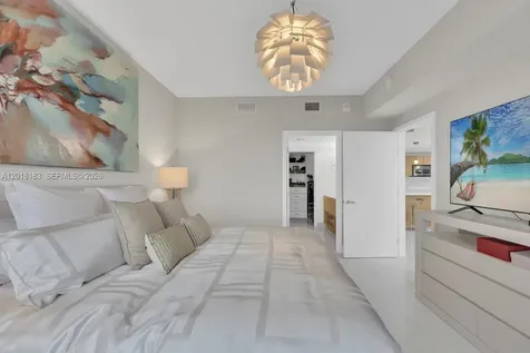 16385 Biscayne Boulevard North Miami Beach FL 33160