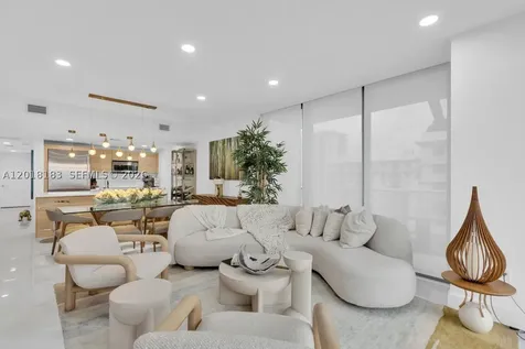 16385 Biscayne Boulevard North Miami Beach FL 33160