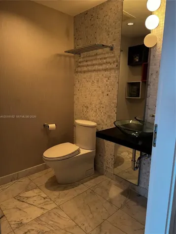200 Biscayne Boulevard Way Miami FL 33131