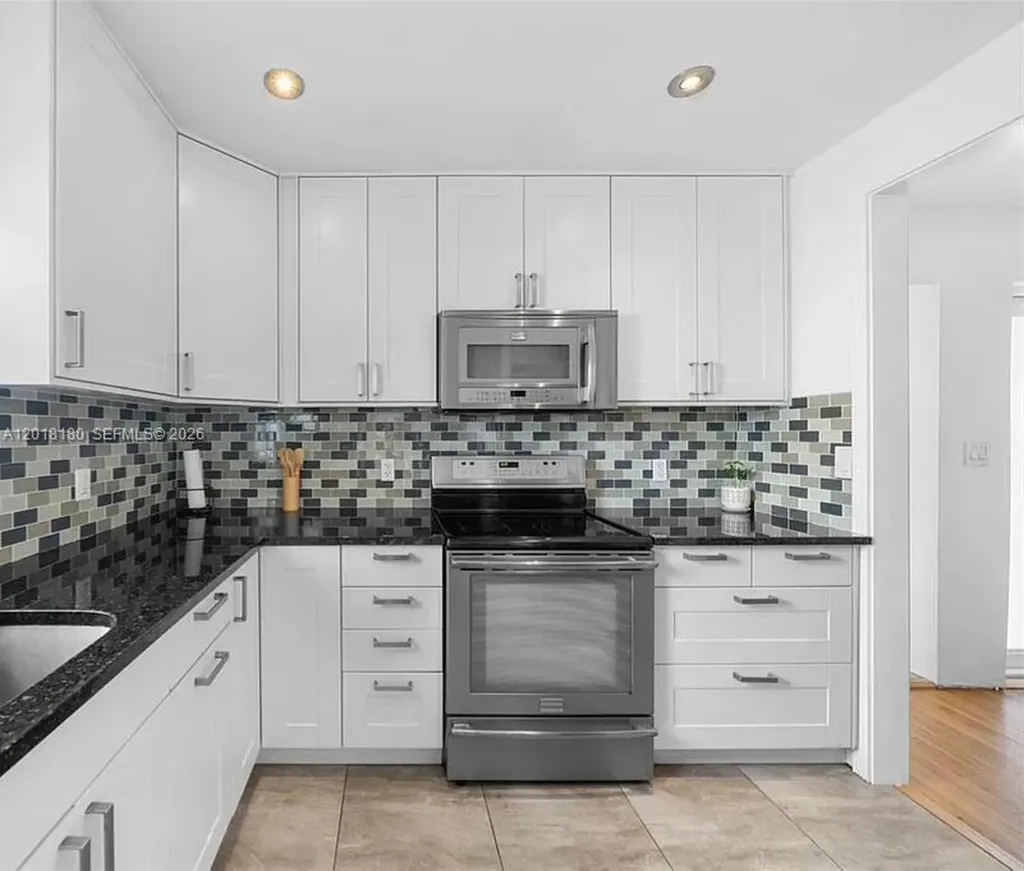 1617 NE 3rd Court Fort Lauderdale FL 33301