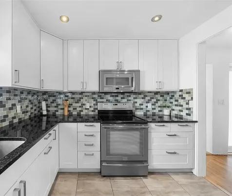 1617 NE 3rd Court Fort Lauderdale FL 33301
