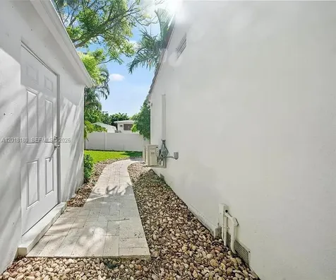 1617 NE 3rd Court Fort Lauderdale FL 33301