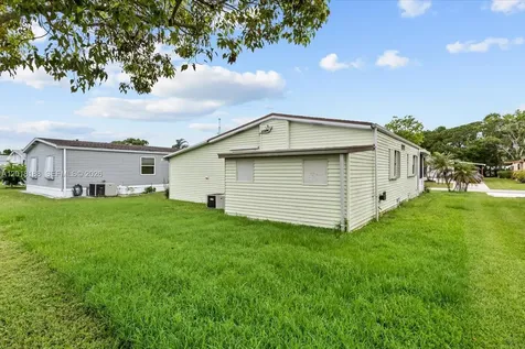 8208 W Bitterbush Lane Port St. Lucie FL 34952