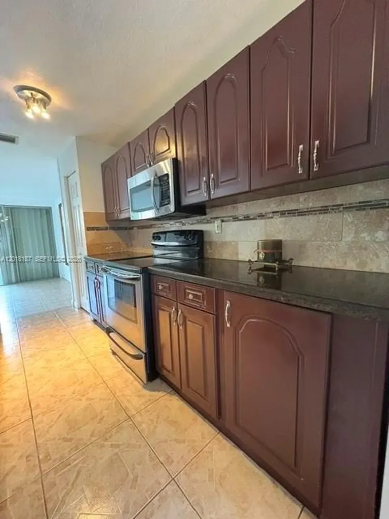 835 NW 81st Way Plantation FL 33324