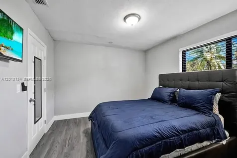 1324 NE 151st Street North Miami Beach FL 33162