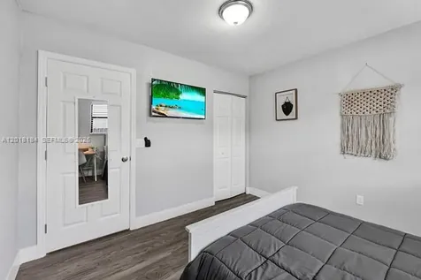 1324 NE 151st Street North Miami Beach FL 33162