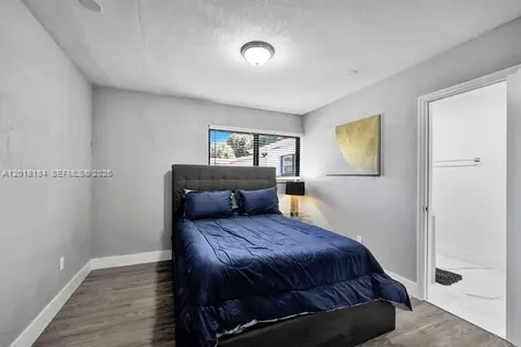 1324 NE 151st Street North Miami Beach FL 33162