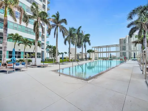 3301 NE 1st Avenue Miami FL 33137
