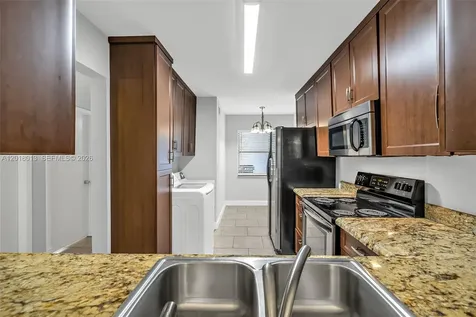 3014 SW 21st Terrace Delray Beach FL 33445