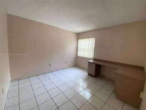 1590 W 46th Street Hialeah FL 33012