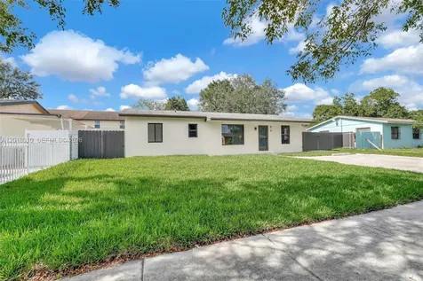 19720 NW 33rd Avenue Miami Gardens FL 33056