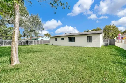 19720 NW 33rd Avenue Miami Gardens FL 33056