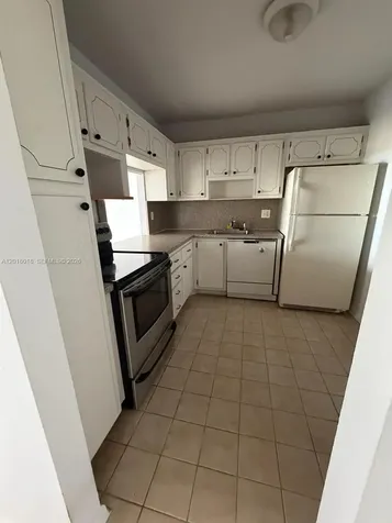 1817 S Ocean Drive Hallandale Beach FL 33009