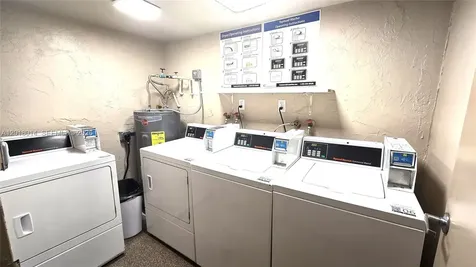 250 Jacaranda Drive Plantation FL 33324
