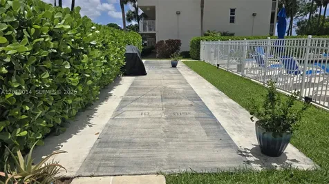 250 Jacaranda Drive Plantation FL 33324