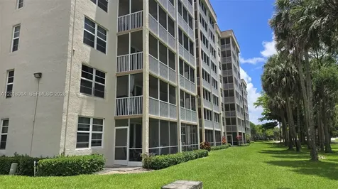 250 Jacaranda Drive Plantation FL 33324