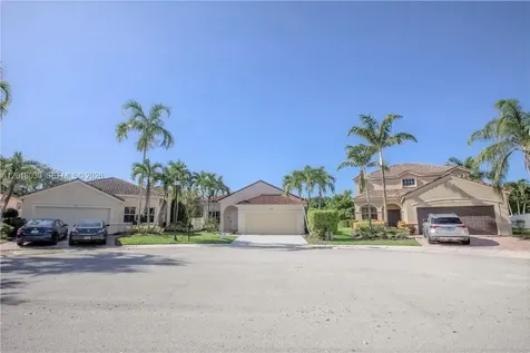 777 Tanglewood Circle Weston FL 33327