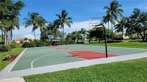 777 Tanglewood Circle Weston FL 33327