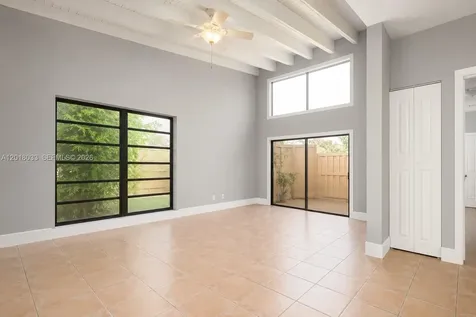 Pembroke Pines FL 33024