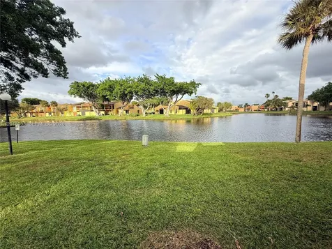 Pembroke Pines FL 33024