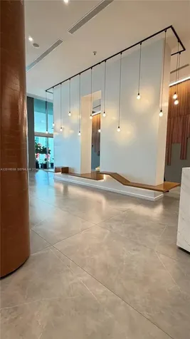 350 S Miami Avenue Miami FL 33130