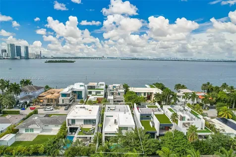 1092 N Venetian Drive Miami FL 33139