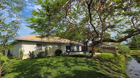16850 Crestview Lane Weston FL 33326
