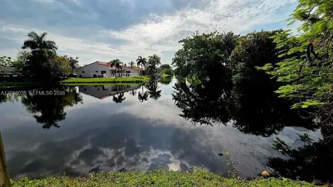 16850 Crestview Lane Weston FL 33326