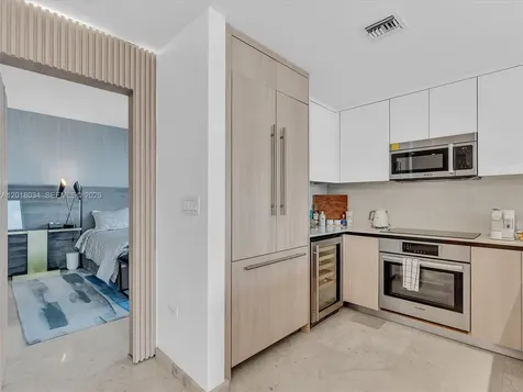 88 SW 7th Street Miami FL 33130