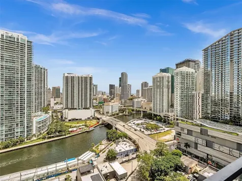 88 SW 7th Street Miami FL 33130