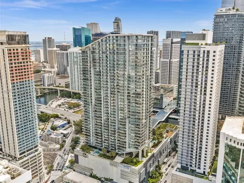 88 SW 7th Street Miami FL 33130