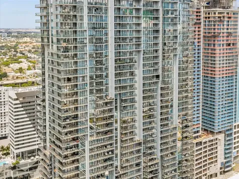 88 SW 7th Street Miami FL 33130