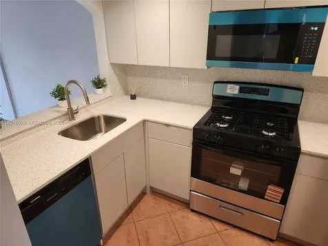 6709 N Kendall Drive Pinecrest FL 33156