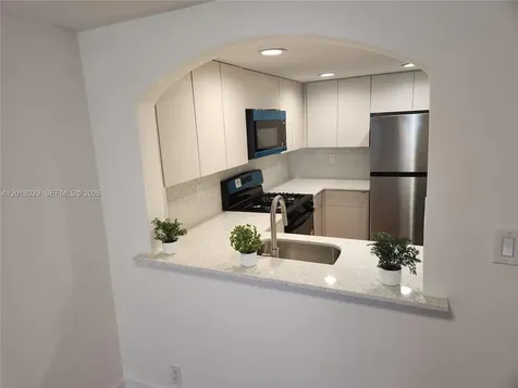 6709 N Kendall Drive Pinecrest FL 33156