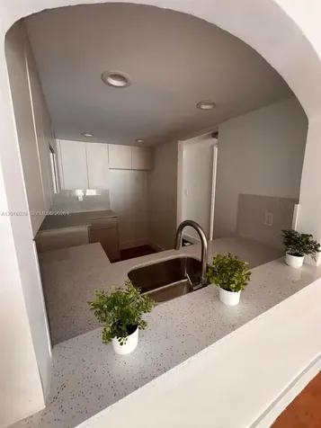 6709 N Kendall Drive Pinecrest FL 33156