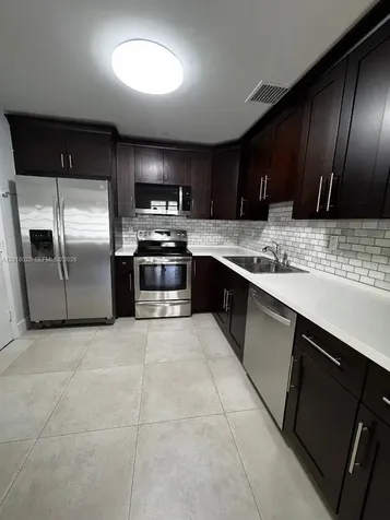5401 SW 77th Court Miami FL 33155
