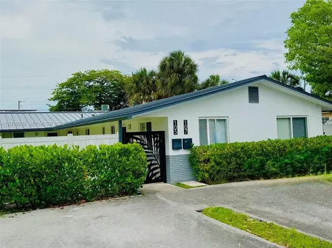 105-107 NE 30th Court Wilton Manors FL 33334