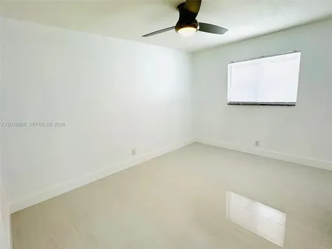 105-107 NE 30th Court Wilton Manors FL 33334