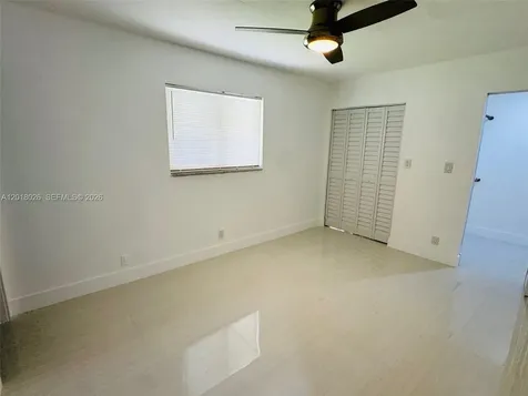 105-107 NE 30th Court Wilton Manors FL 33334